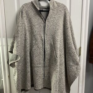 LeModa Fleece Shawl Womens Pockets 1-2XL Ivory